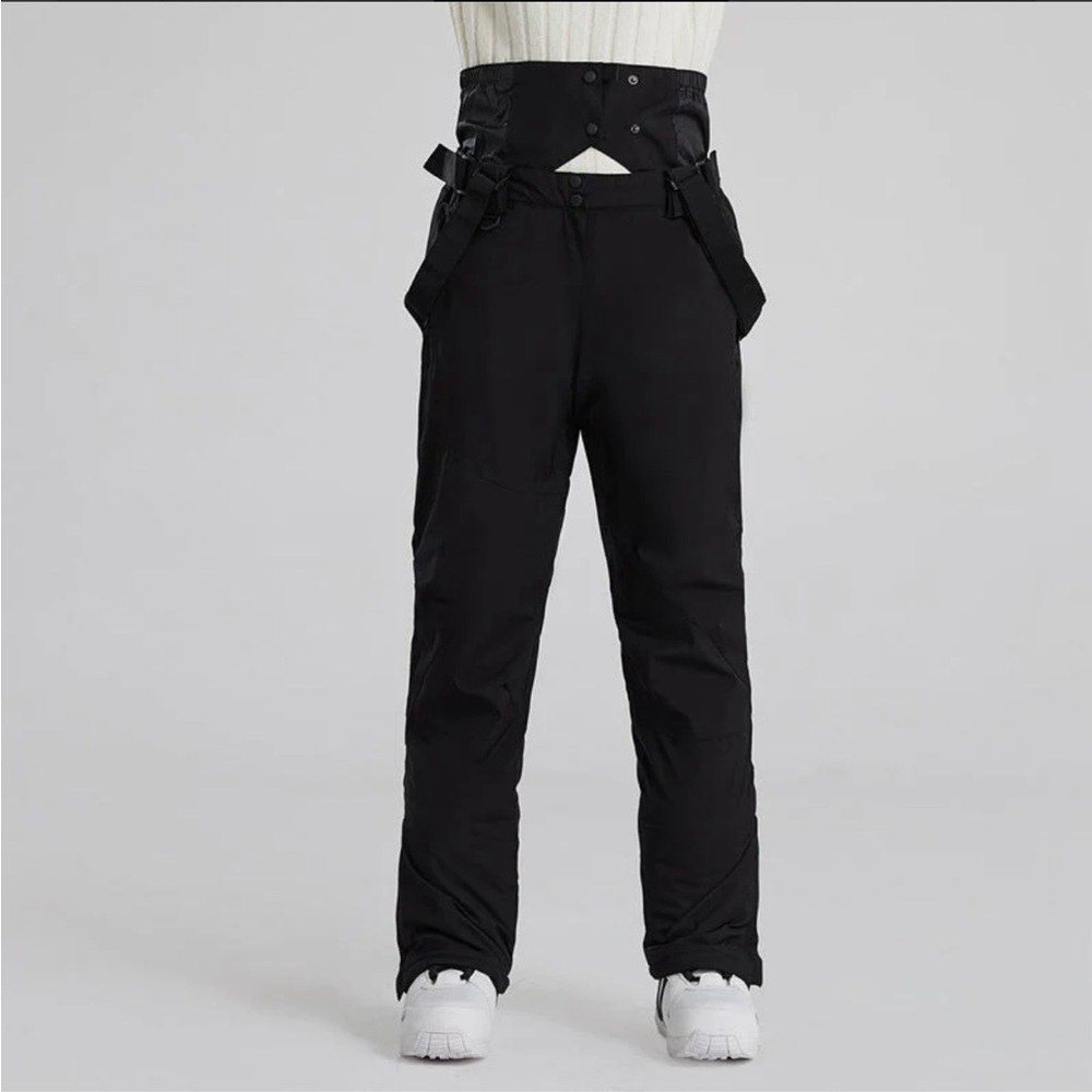 NWOT- Men's Winter Legendary Ski Pants Snow Bibs  SIZE: Medium  INSEAM: 28”